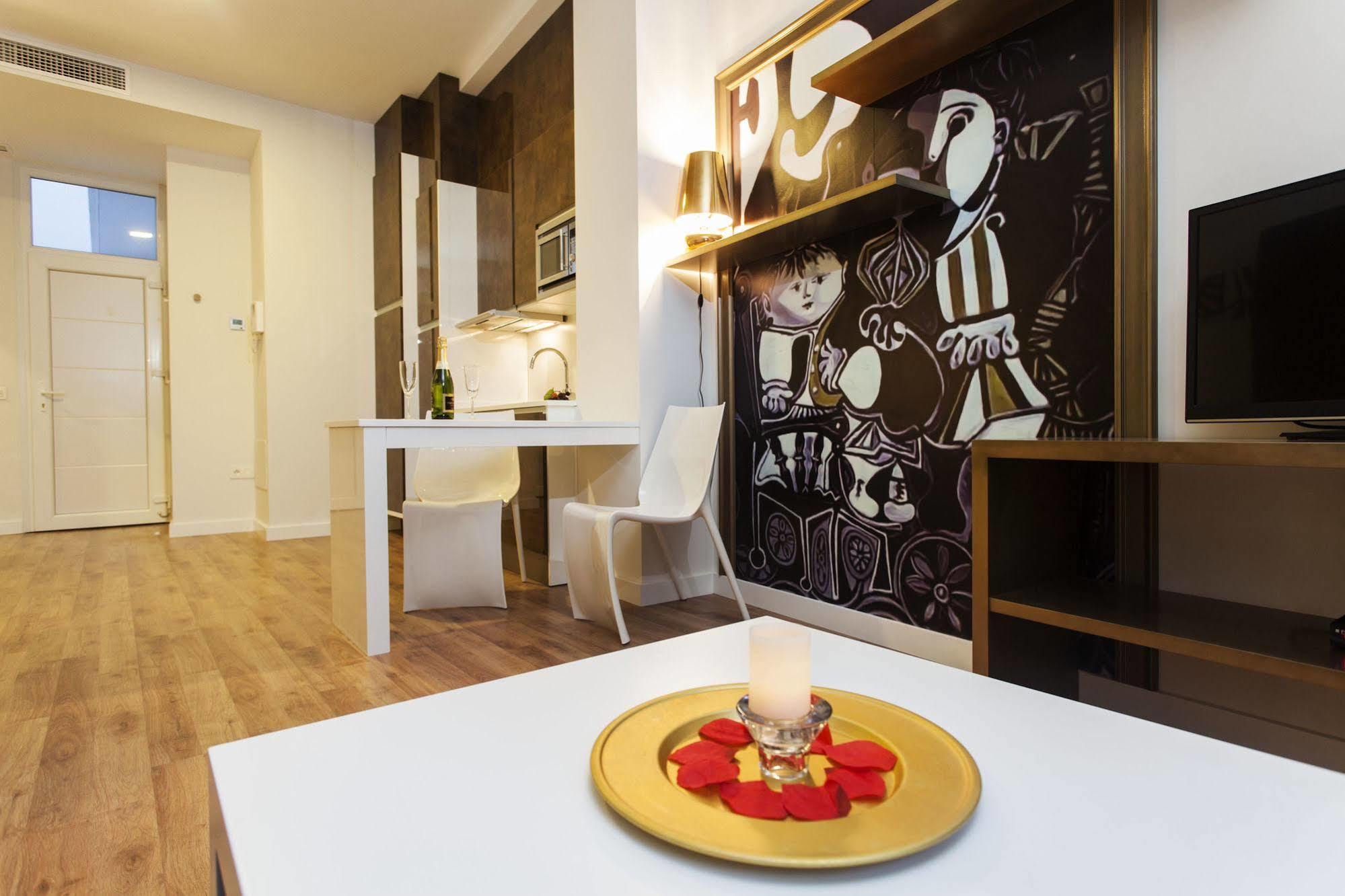 Picasso Suites Málaga Exterior foto