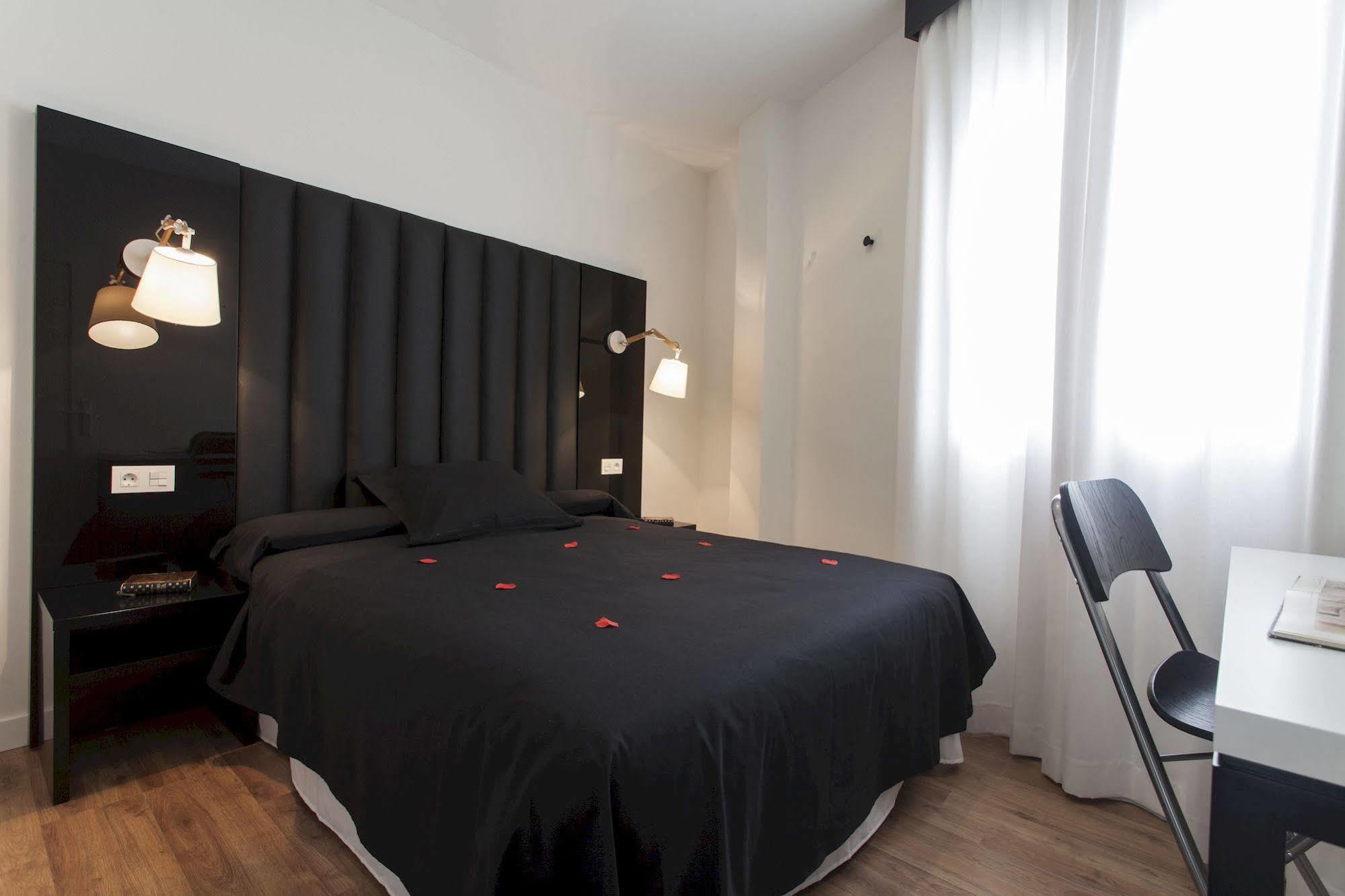Picasso Suites Málaga Exterior foto